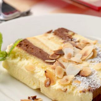 Cake Taart Met Witte En Bruine Chocolademousse 